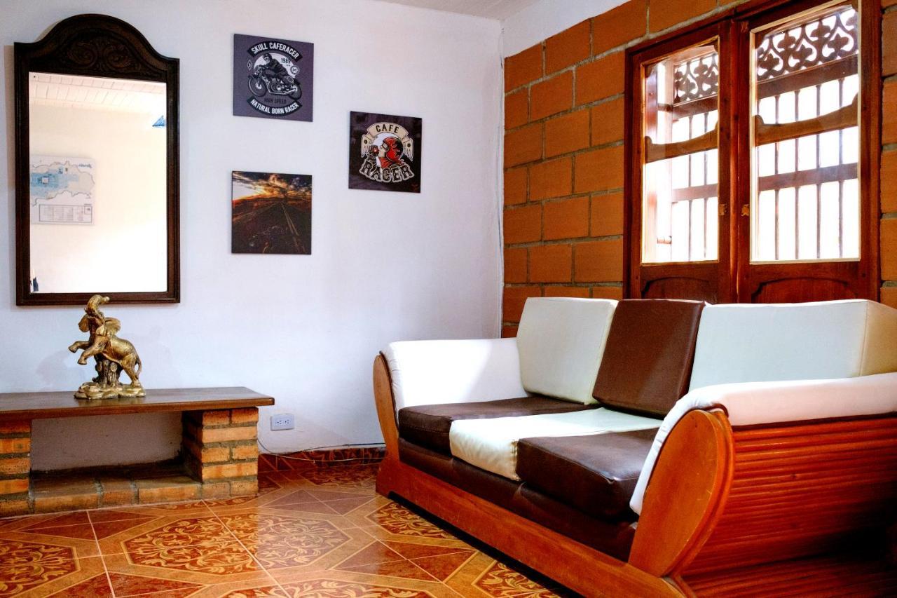 Cafe Racer Hostel Jardín Zewnętrze zdjęcie